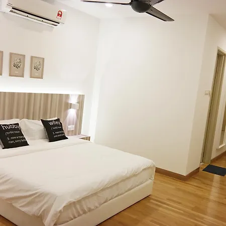 Little Bear Homestay @ Kl Gateway